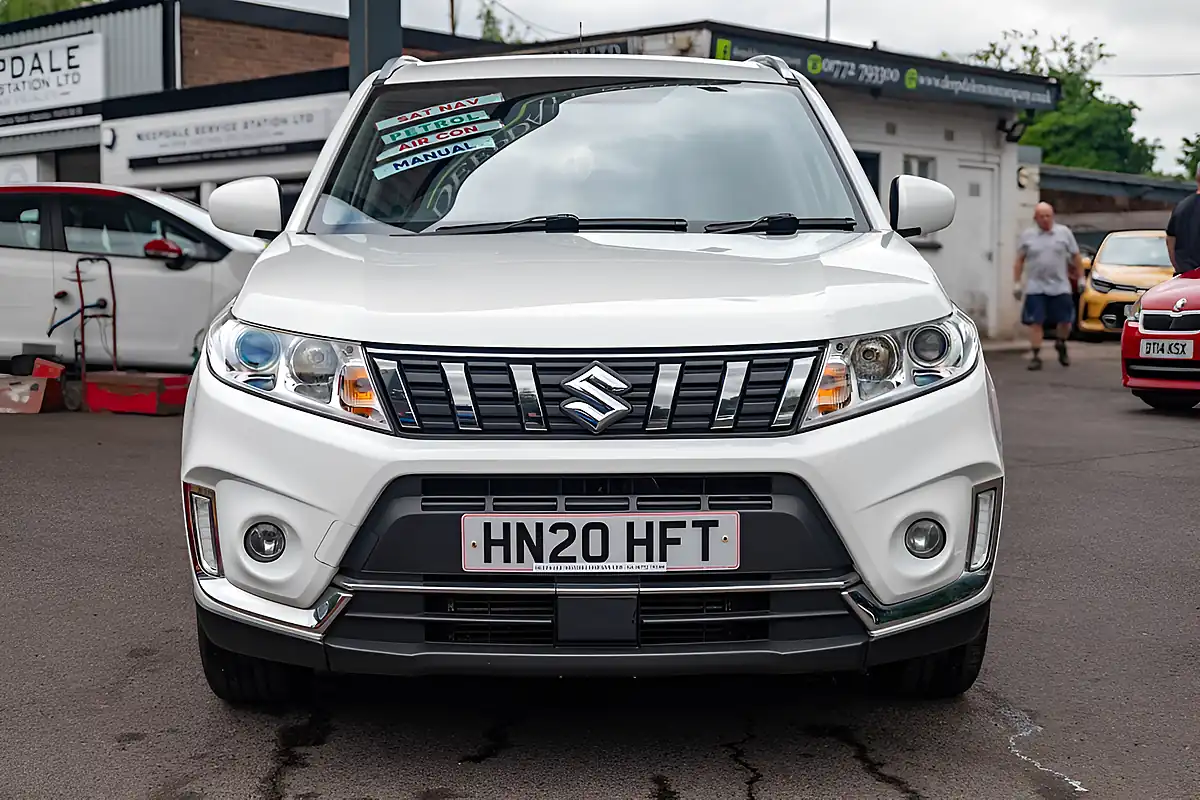 Used 2020 Suzuki Vitara Sz-T Superior White - Interior and Exterior details 3