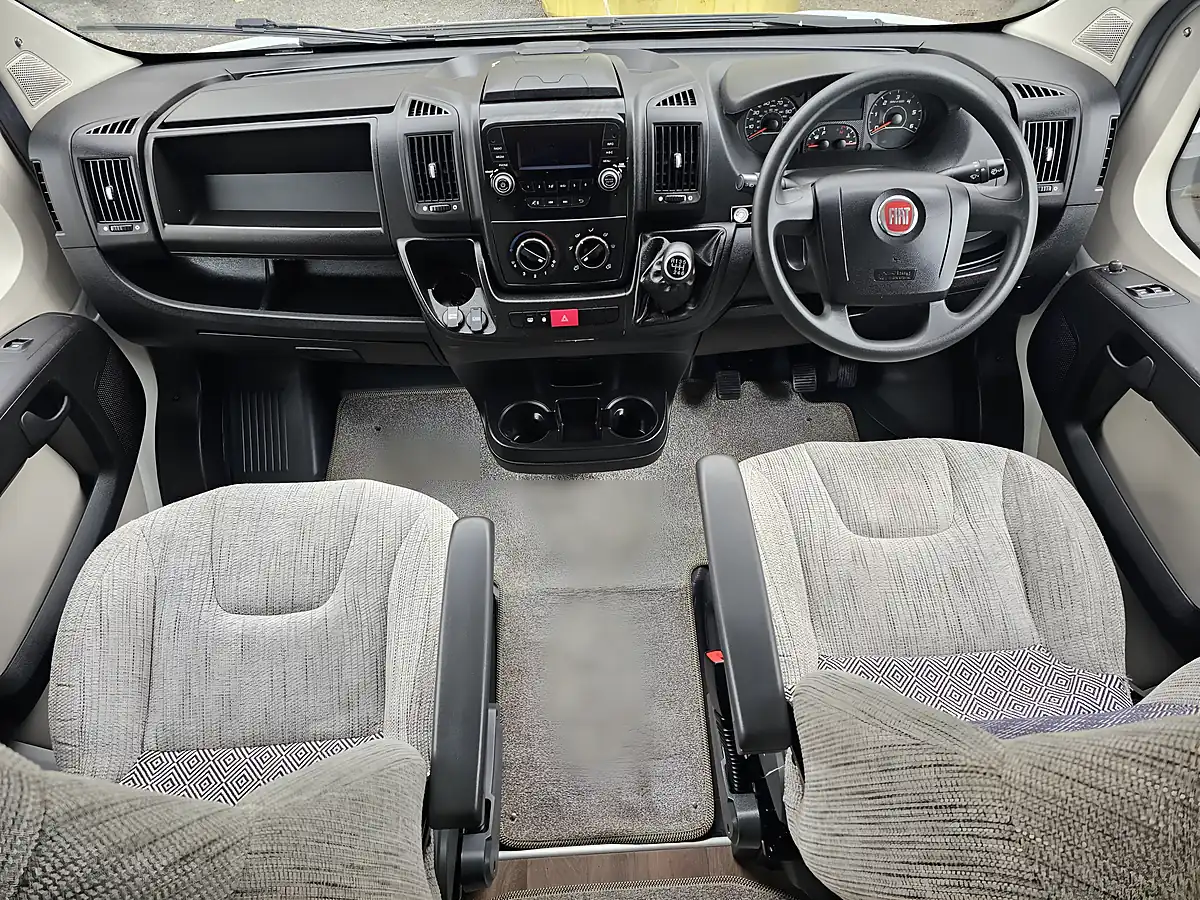 Used 2020 Swift Edge 476 Luxury White - Interior and Exterior details 8
