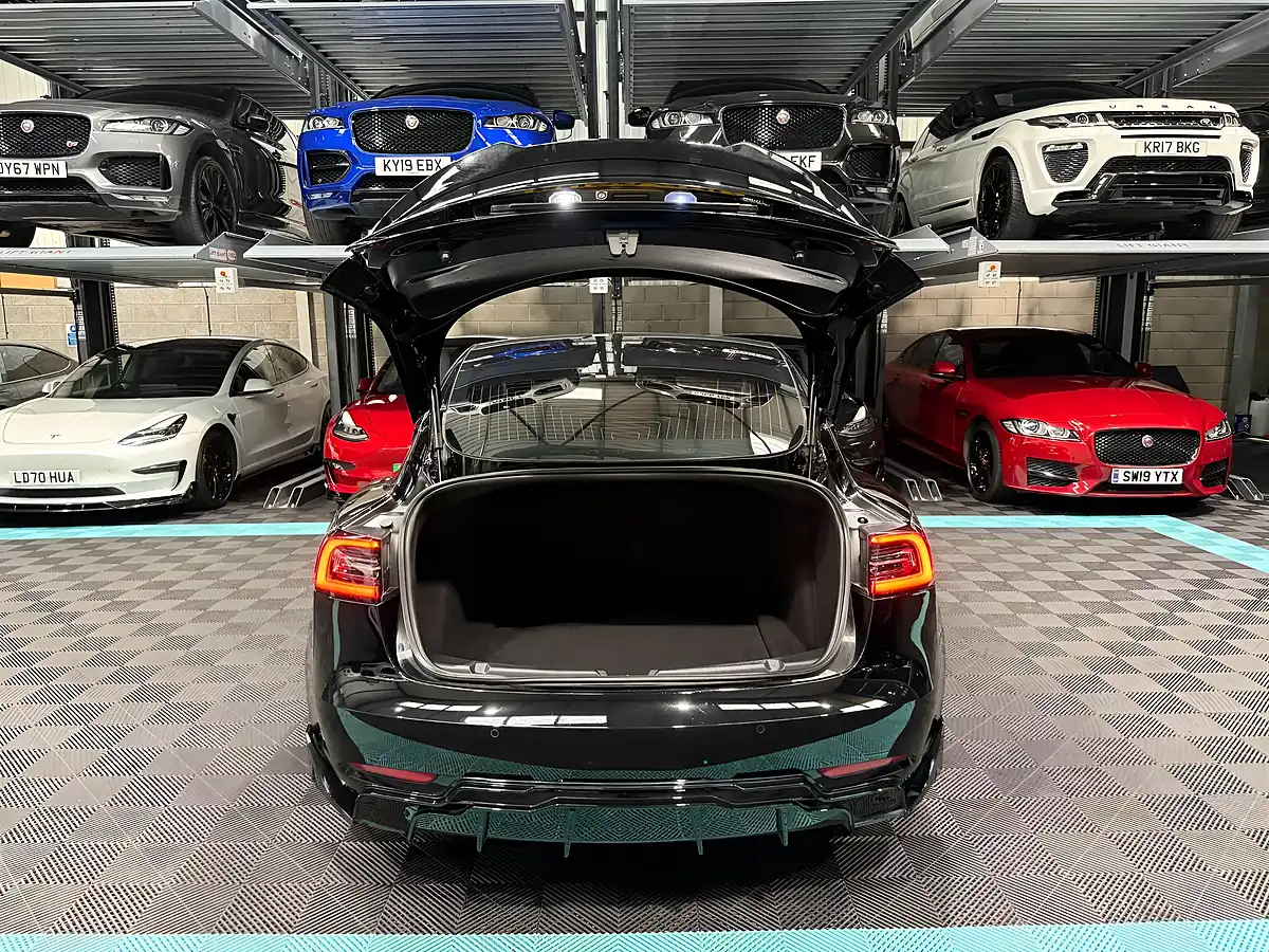 Used 2020 Tesla Model 3 Long Range Black - Interior and Exterior details 16