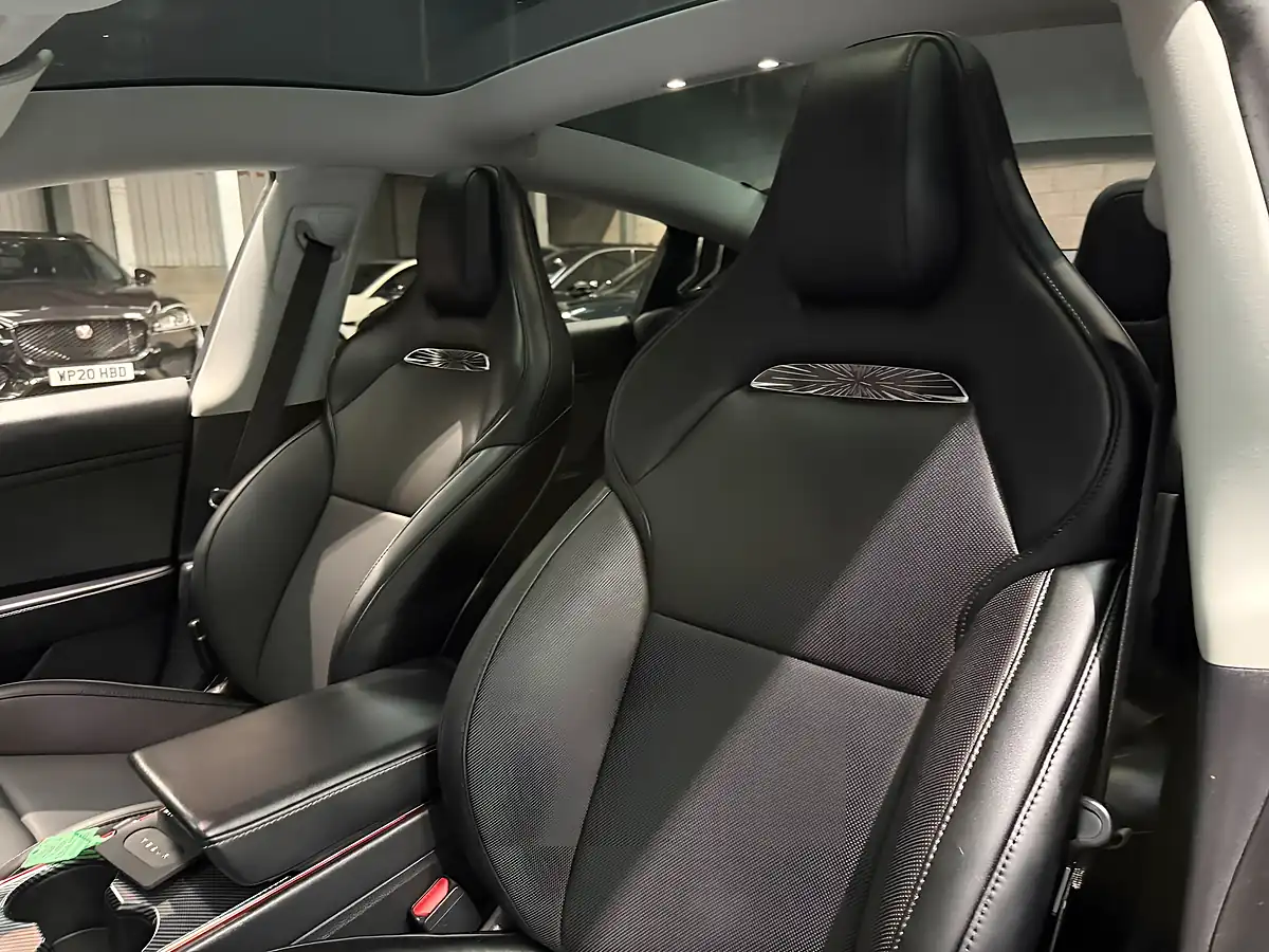Used 2020 Tesla Model 3 Long Range Black - Interior and Exterior details 17