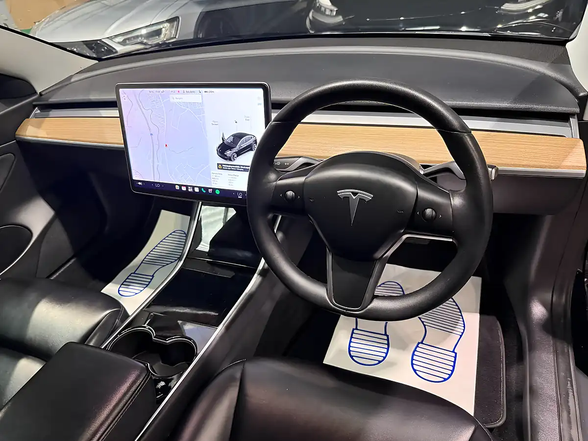 Used 2020 Tesla Model 3 Long Range Black - Interior and Exterior details 13