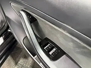 Used 2020 Tesla Model 3 Long Range Black - Interior and Exterior details 17