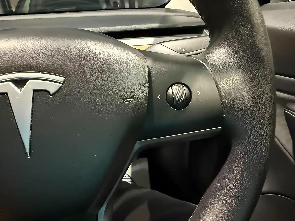 Used 2020 Tesla Model 3 Long Range Black - Interior and Exterior details 18