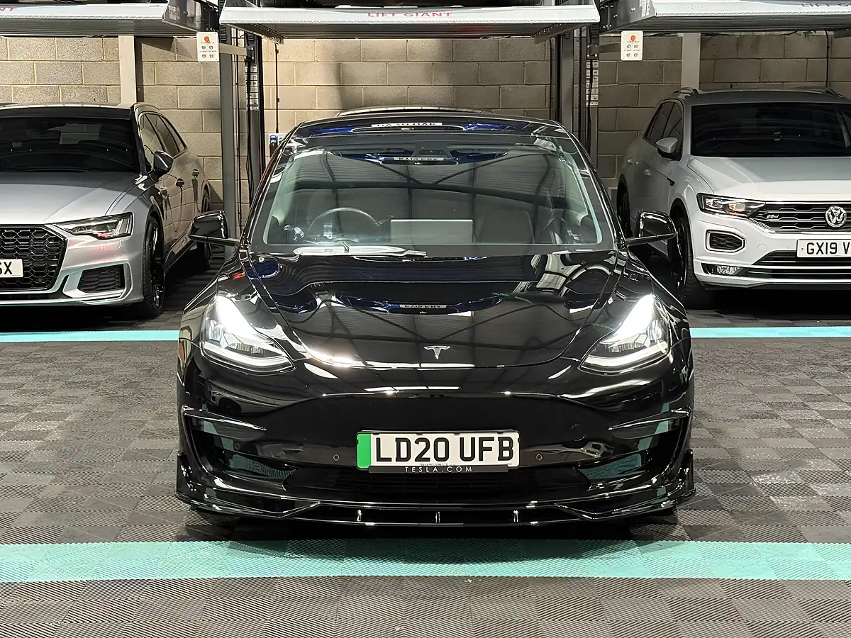 Used 2020 Tesla Model 3 Long Range Black - Interior and Exterior details 4