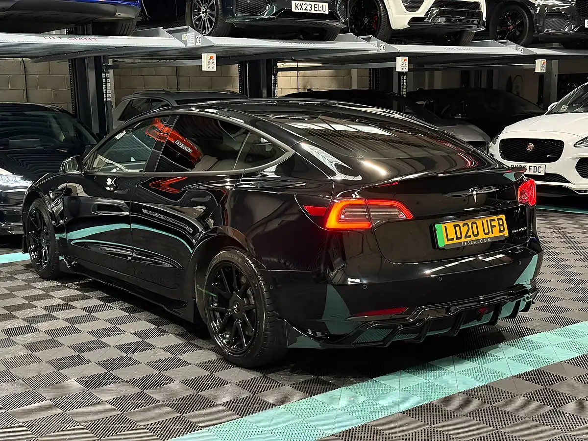 Used 2020 Tesla Model 3 Long Range Black - Interior and Exterior details 7