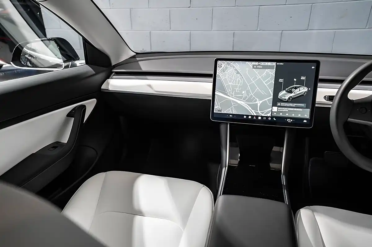 Used 2020 Tesla Model 3 Long Range Black - Interior and Exterior details 14