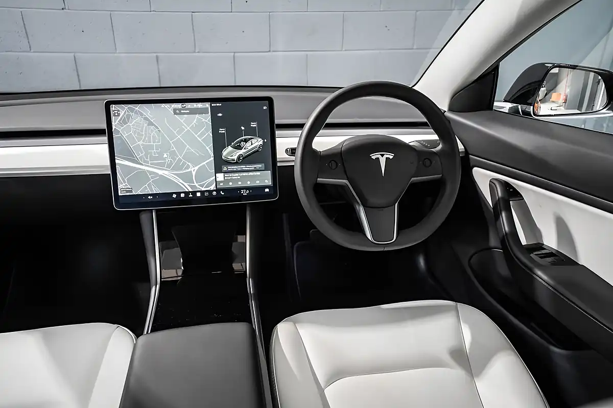 Used 2020 Tesla Model 3 Long Range Black - Interior and Exterior details 15