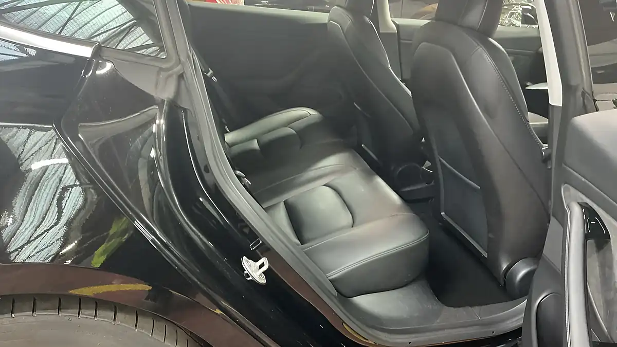Used 2020 Tesla Model 3 Long Range Black - Interior and Exterior details 18