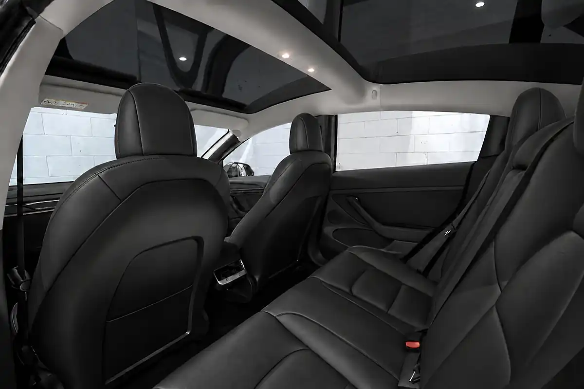 Used 2020 Tesla Model 3 Long Range Black - Interior and Exterior details 10