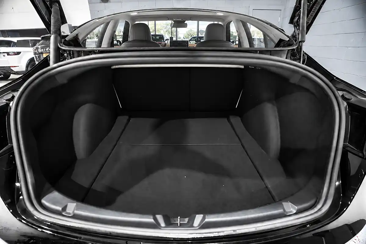 Used 2020 Tesla Model 3 Long Range Black - Interior and Exterior details 12