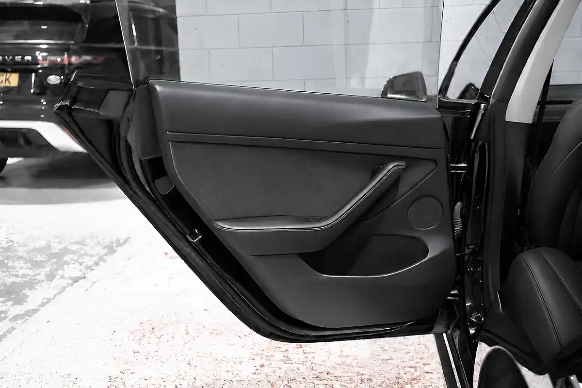Used 2020 Tesla Model 3 Long Range Black - Interior and Exterior details 9