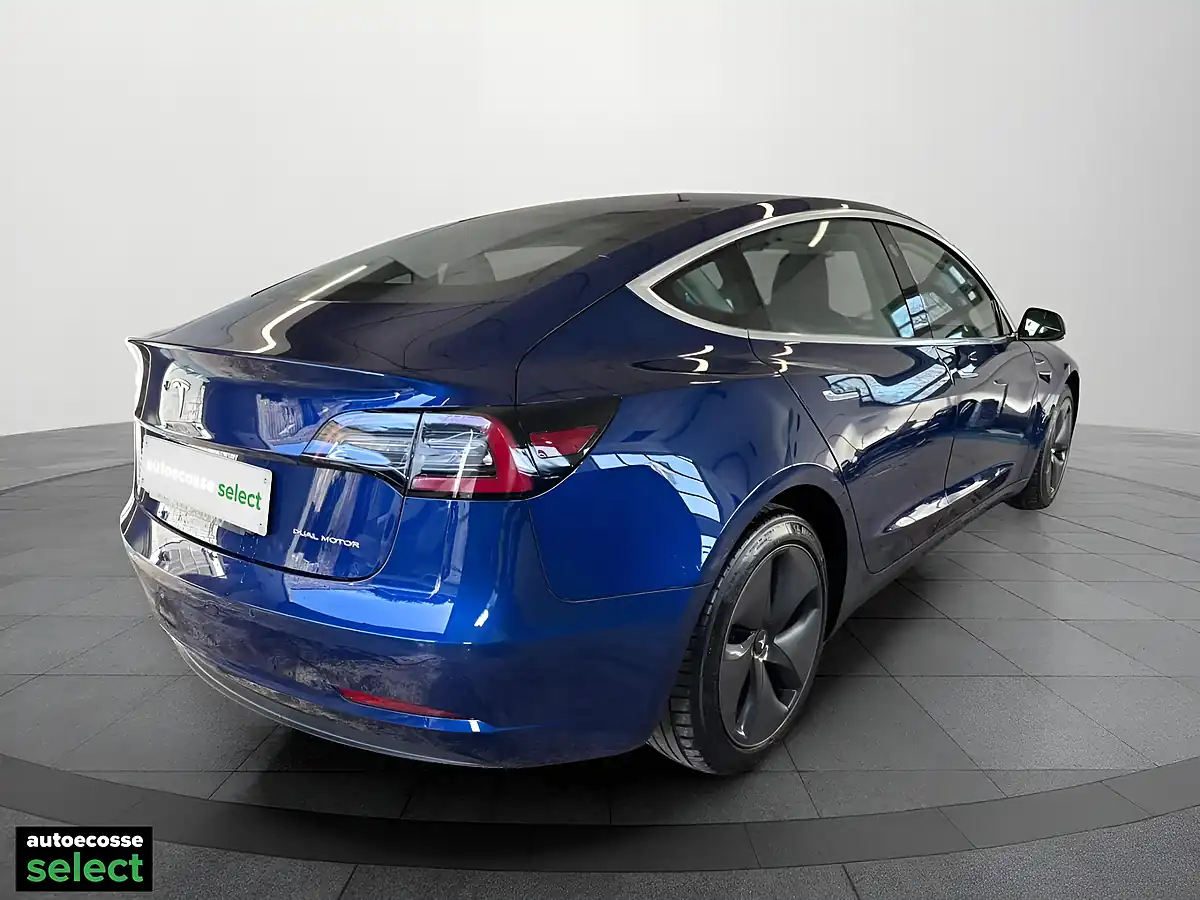 Used 2020 Tesla Model 3 Long Range Blue - Interior and Exterior details 7