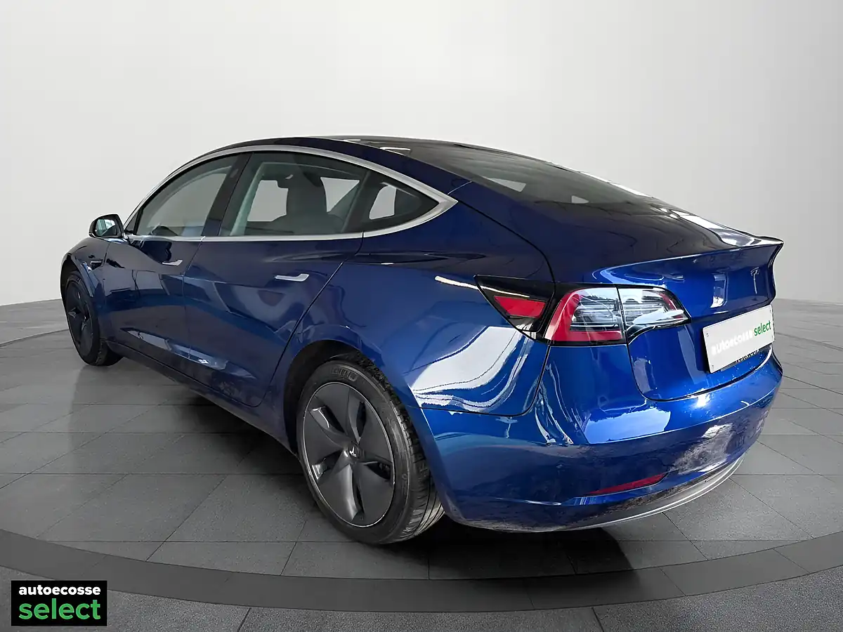 Used 2020 Tesla Model 3 Long Range Blue - Interior and Exterior details 8