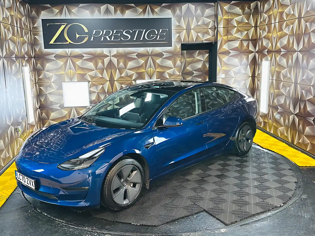 Used 2020 Tesla Model 3 Long Range Blue - Interior and Exterior details 14