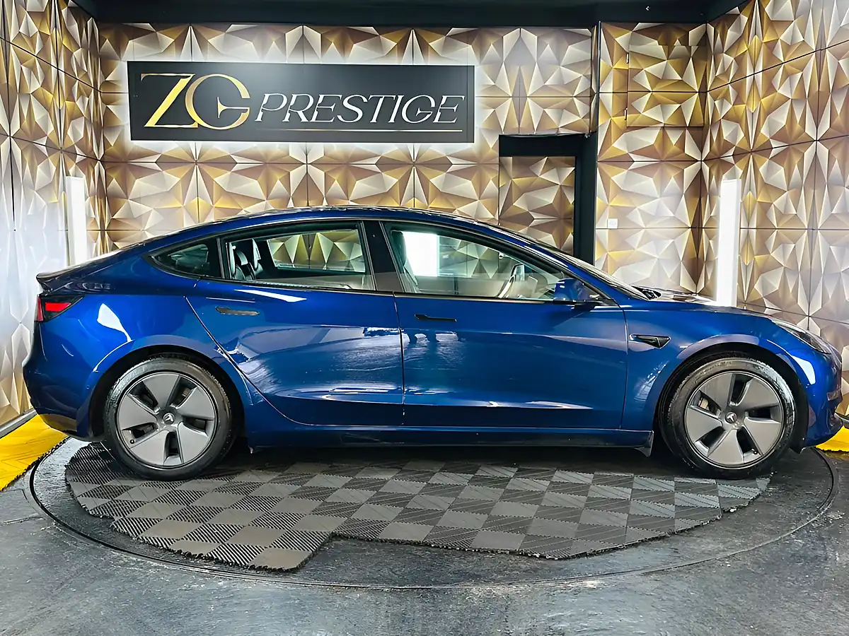 Used 2020 Tesla Model 3 Long Range Blue - Interior and Exterior details 8