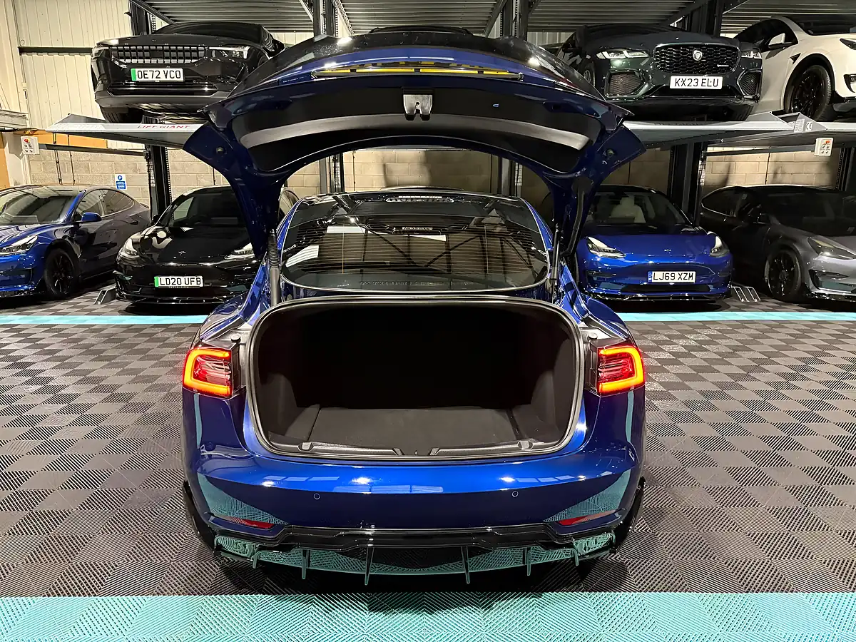 Used 2020 Tesla Model 3 Long Range Blue - Interior and Exterior details 15
