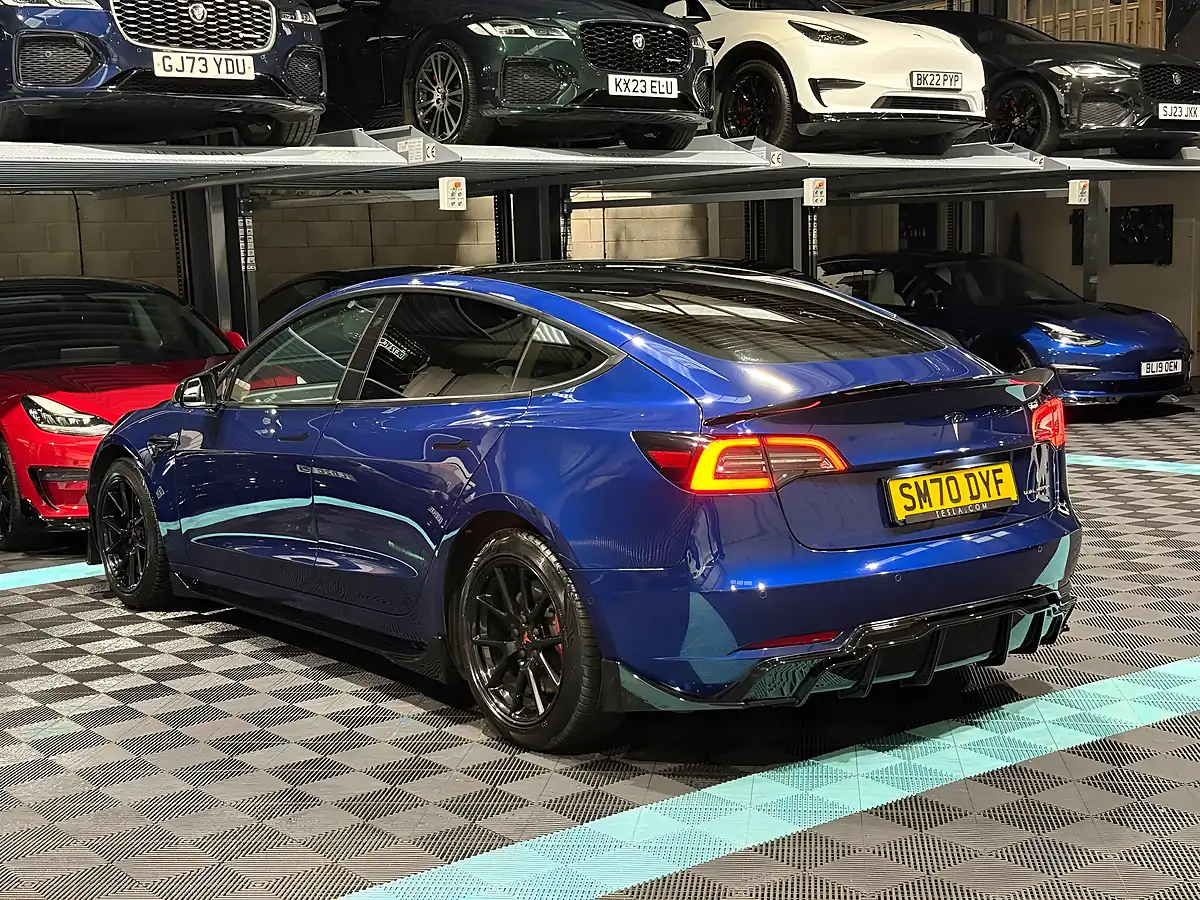 Used 2020 Tesla Model 3 Long Range Blue - Interior and Exterior details 7
