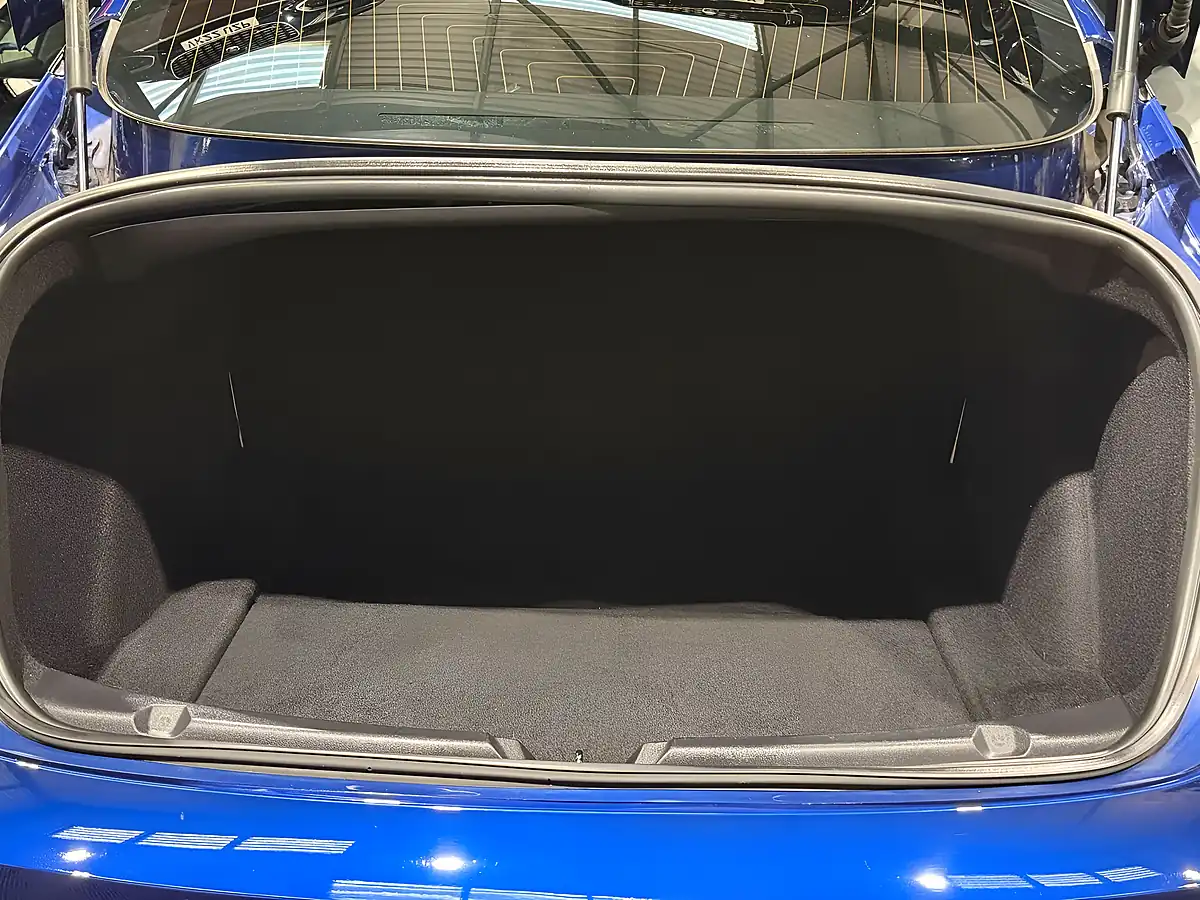 Used 2020 Tesla Model 3 Long Range Blue - Interior and Exterior details 13