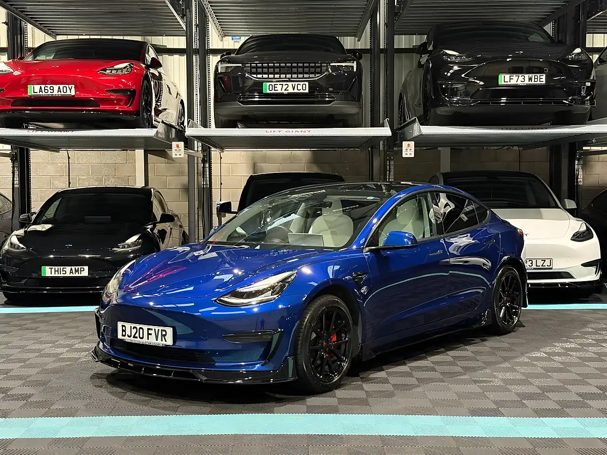 Used 2020 Tesla Model 3 Long Range Blue - Interior and Exterior details 5
