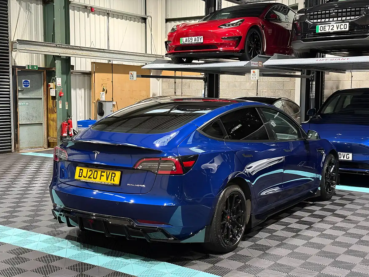 Used 2020 Tesla Model 3 Long Range Blue - Interior and Exterior details 9