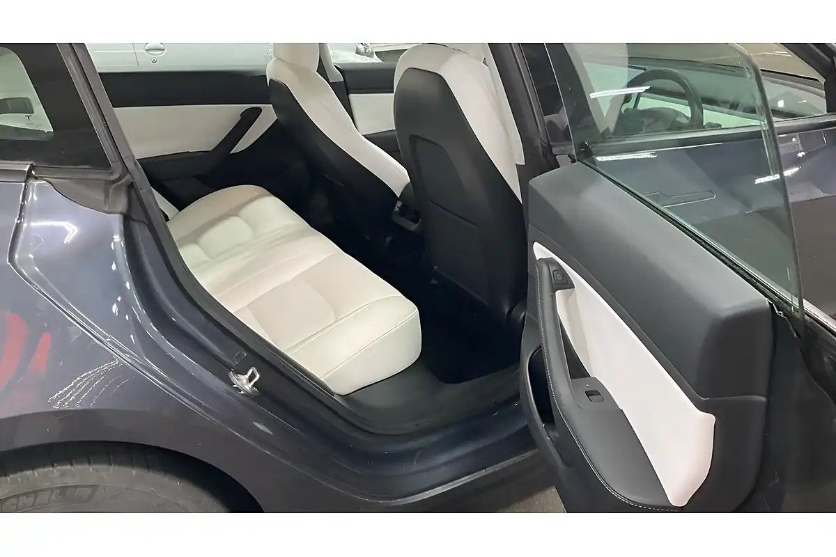 Used 2020 Tesla Model 3 Long Range Grey - Interior and Exterior details 2