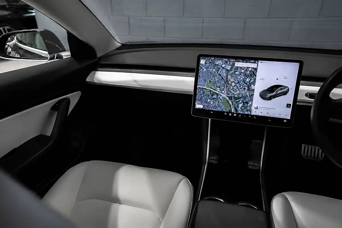 Used 2020 Tesla Model 3 Long Range Grey - Interior and Exterior details 16