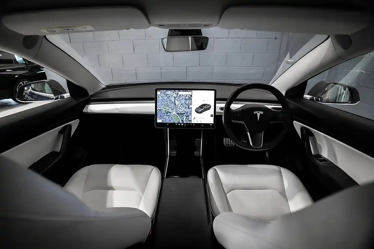 Used 2020 Tesla Model 3 Long Range Grey - Interior and Exterior details 2