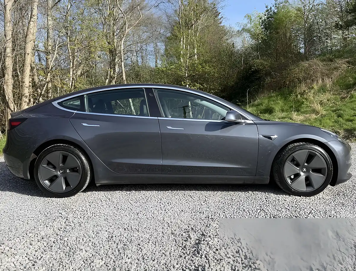 Used 2020 Tesla Model 3 Long Range Midnight Silver - Interior and Exterior details 2