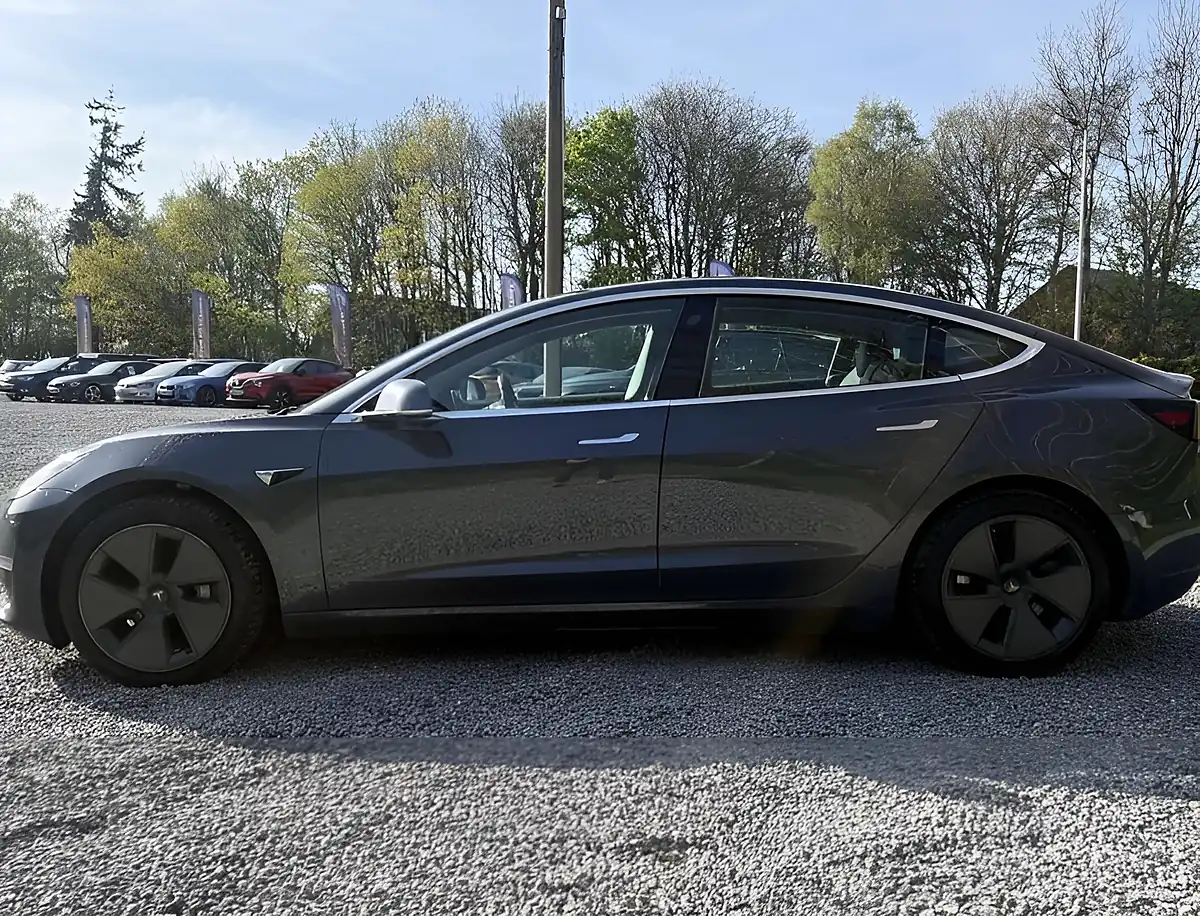 Used 2020 Tesla Model 3 Long Range Midnight Silver - Interior and Exterior details 5