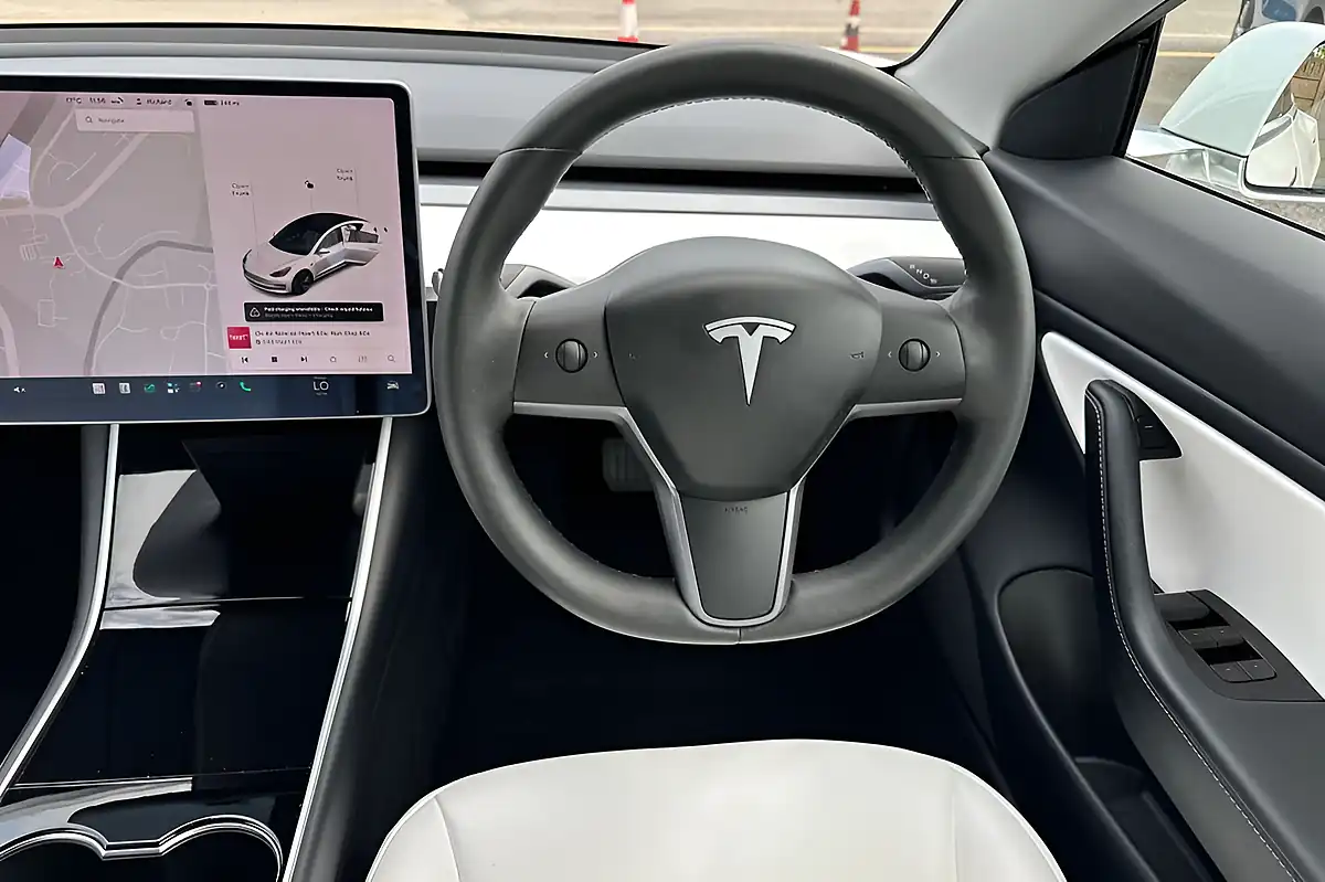 Used 2020 Tesla Model 3 Long Range Multi Coat Pearlescent White - Interior and Exterior details 12