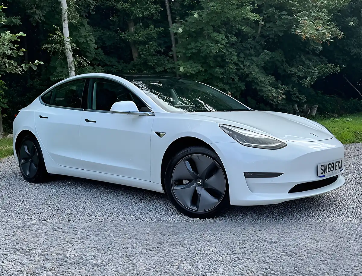 Used 2020 Tesla Model 3 Long Range Pearl White - Front View