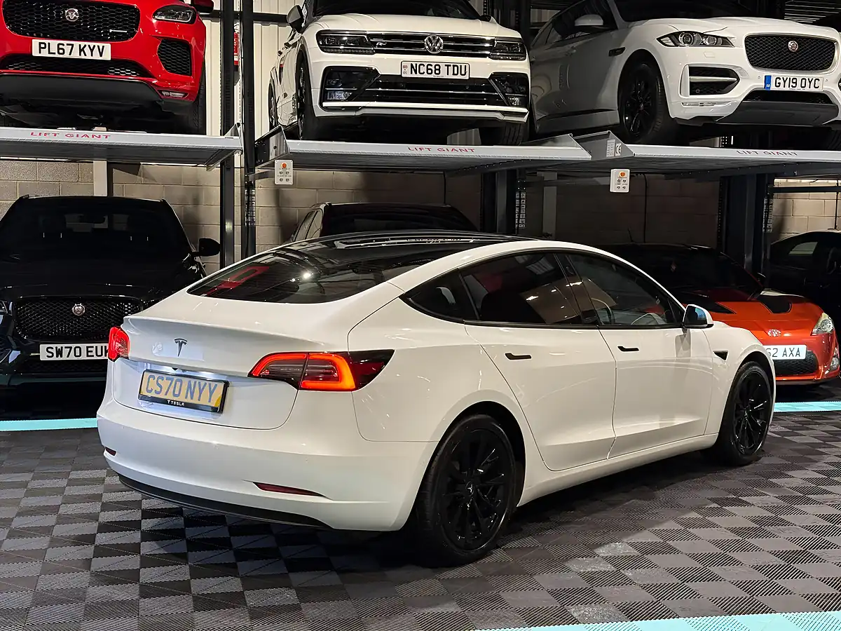 Used 2020 Tesla Model 3 Long Range White - Interior and Exterior details 8