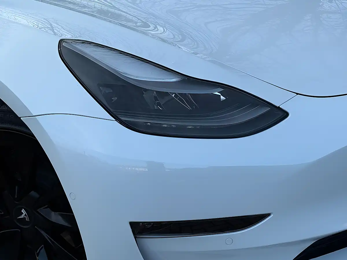 Used 2020 Tesla Model 3 Long Range White - Interior and Exterior details 12