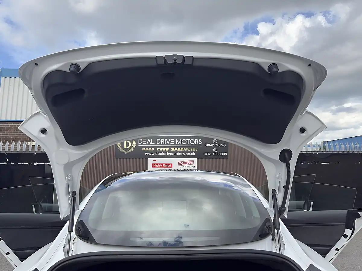 Used 2020 Tesla Model 3 Long Range White - Interior and Exterior details 18
