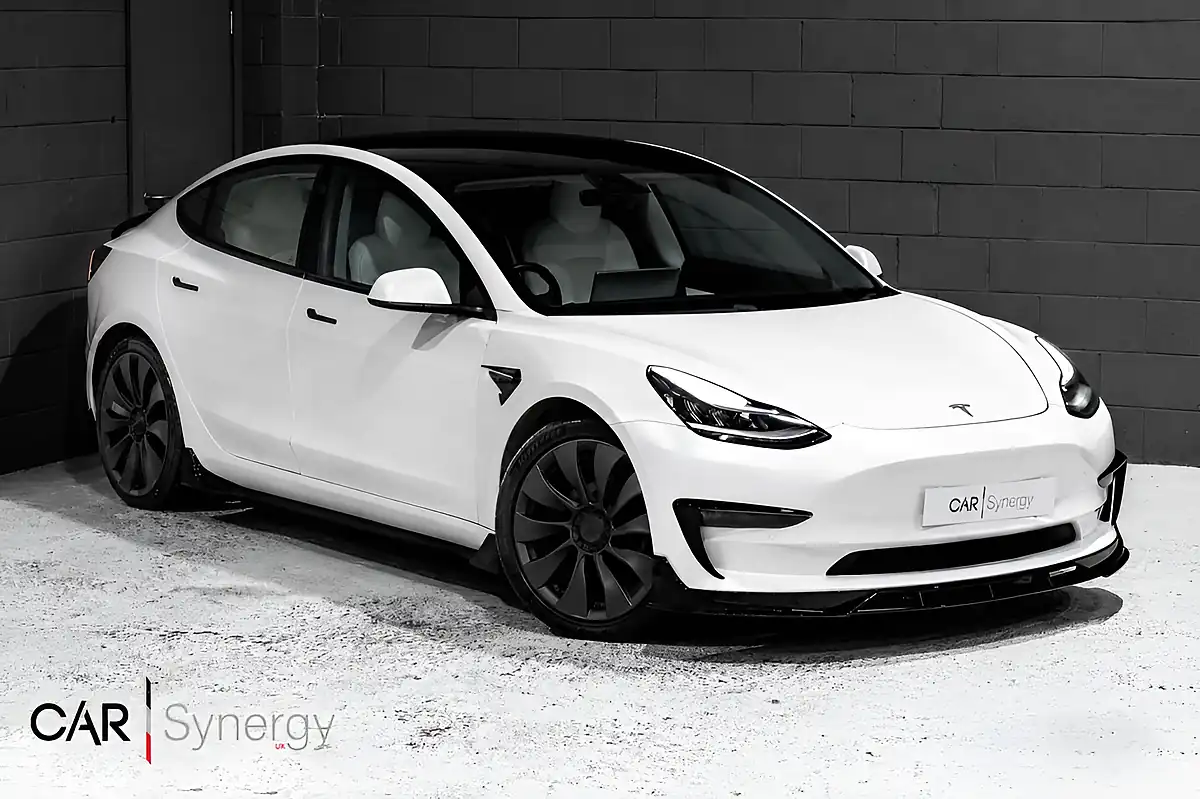 Used 2020 Tesla Model 3 Long Range White - Front View