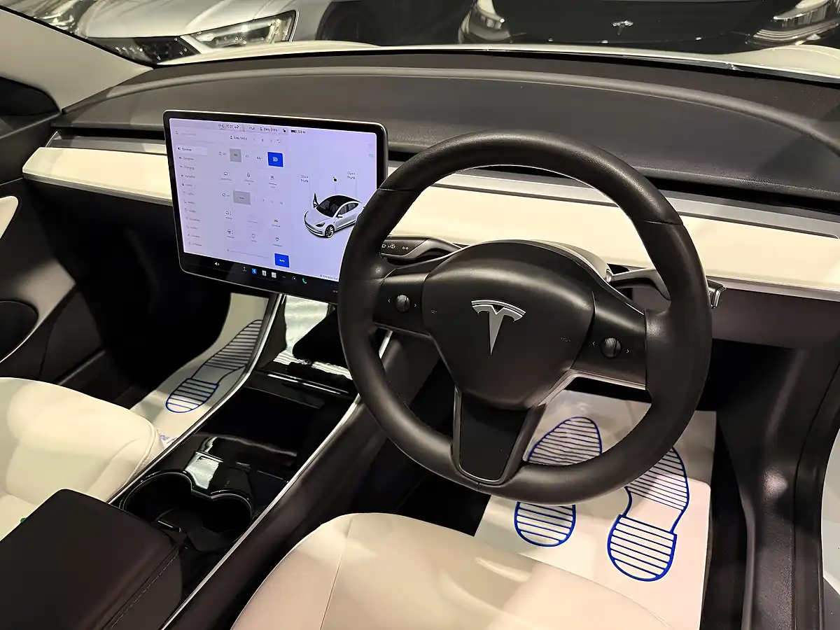 Used 2020 Tesla Model 3 Long Range White - Interior and Exterior details 13