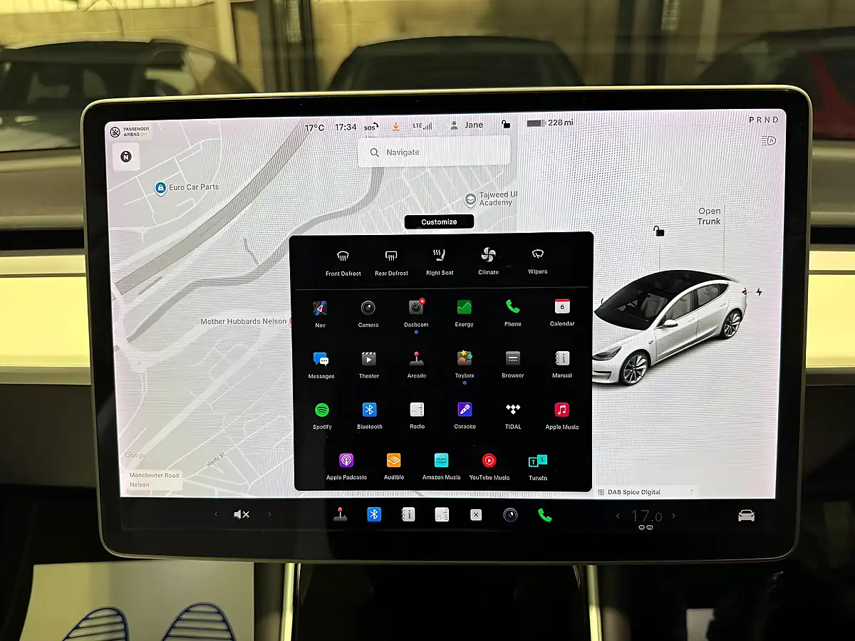 Used 2020 Tesla Model 3 Long Range White - Interior and Exterior details 19