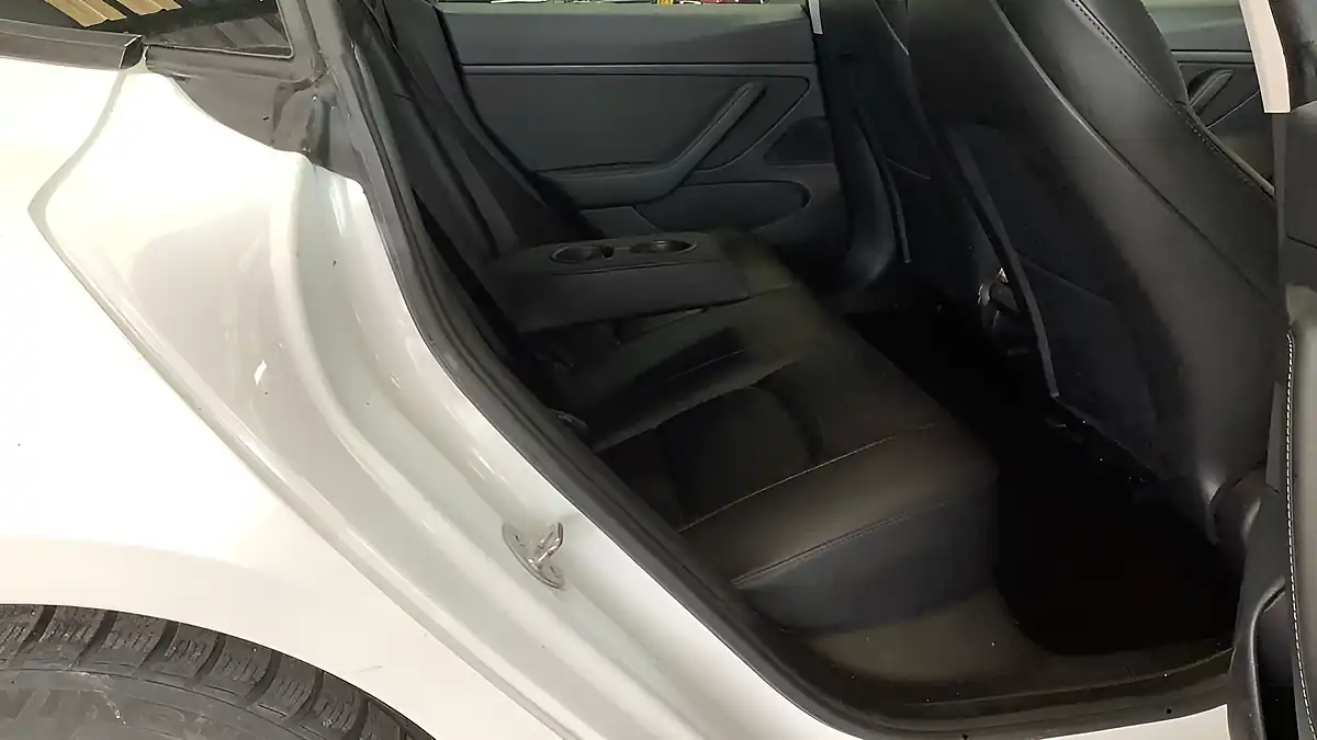 Used 2020 Tesla Model 3 Long Range White - Interior and Exterior details 17