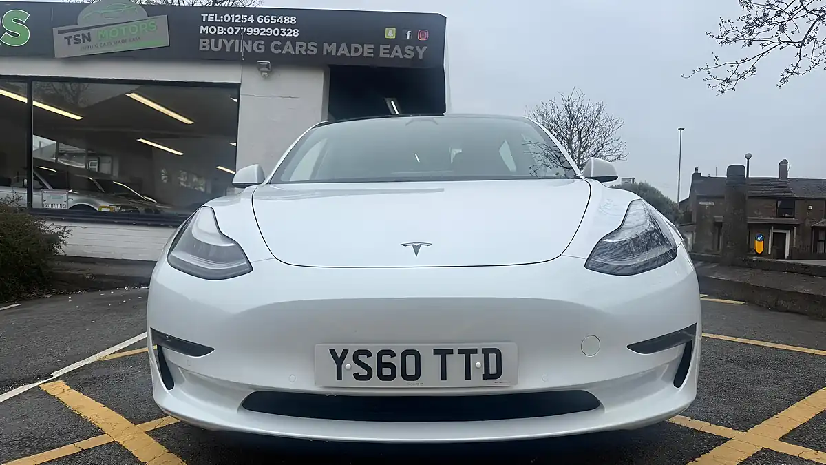 Used 2020 Tesla Model 3 Long Range White - Interior and Exterior details 15