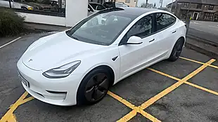 Used 2020 Tesla Model 3 Long Range White - Interior and Exterior details 16