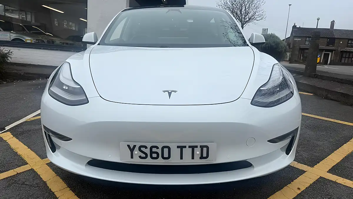 Used 2020 Tesla Model 3 Long Range White - Interior and Exterior details 2