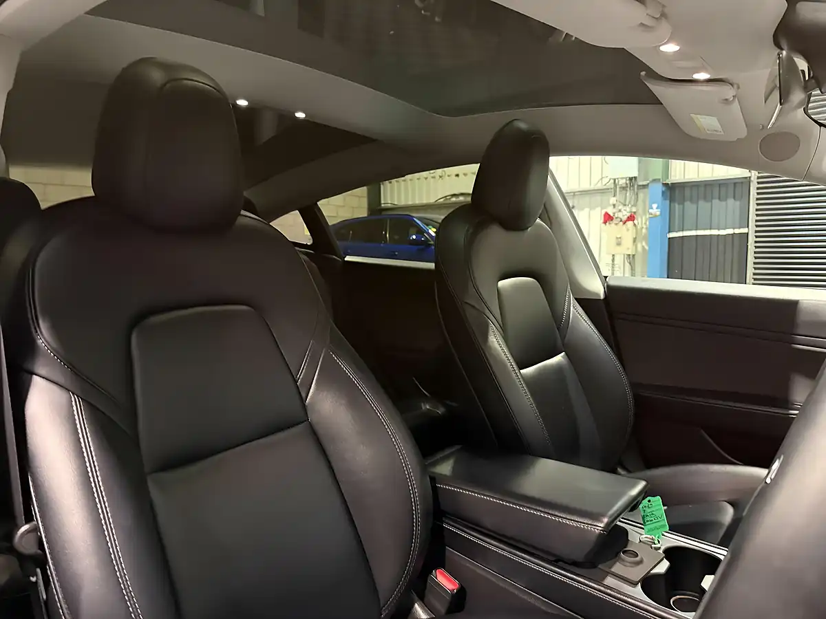 Used 2020 Tesla Model 3 Performance Black - Interior and Exterior details 13