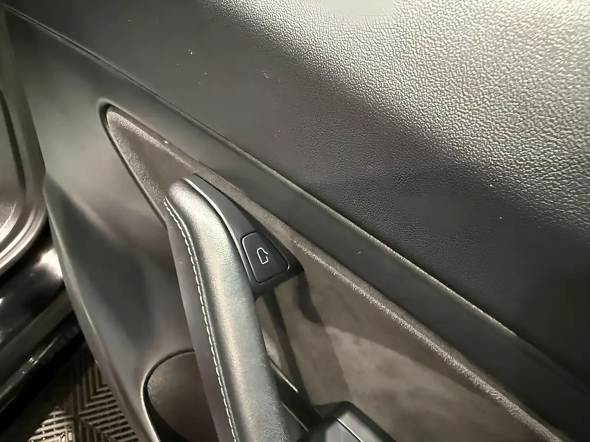 Used 2020 Tesla Model 3 Performance Black - Interior and Exterior details 17