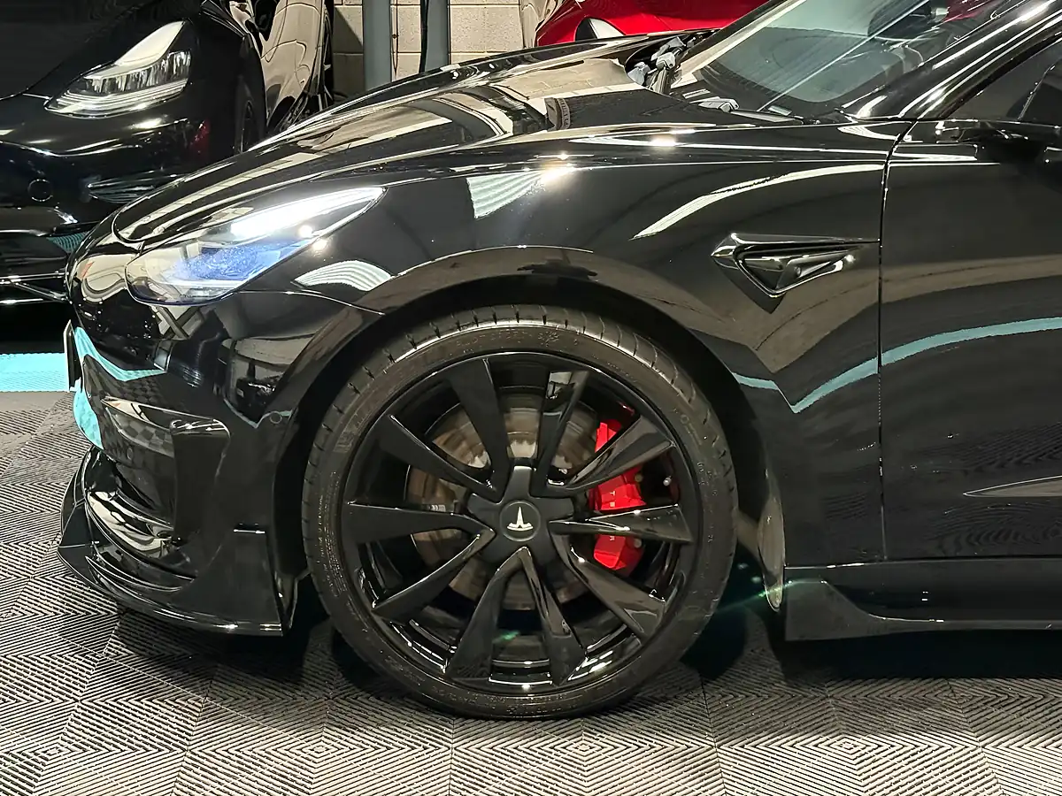 Used 2020 Tesla Model 3 Performance Black - Interior and Exterior details 10