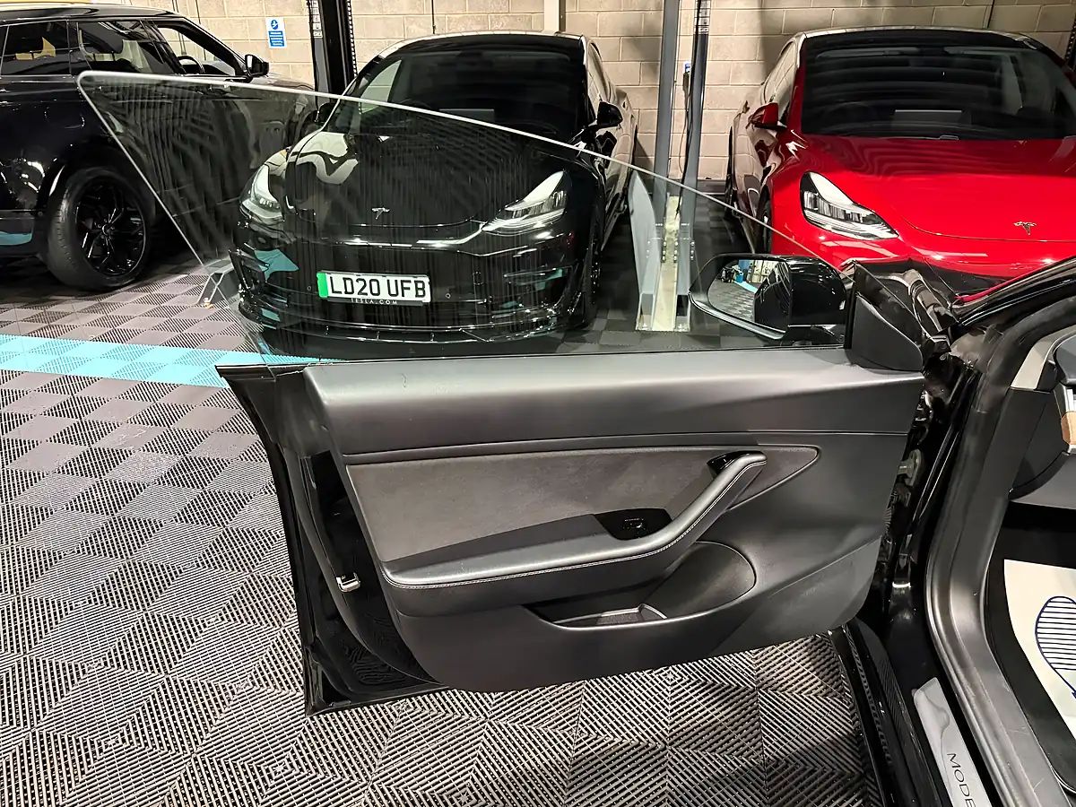 Used 2020 Tesla Model 3 Performance Black - Interior and Exterior details 16