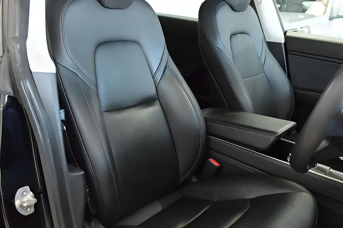 Used 2020 Tesla Model 3 Performance Black - Interior and Exterior details 12