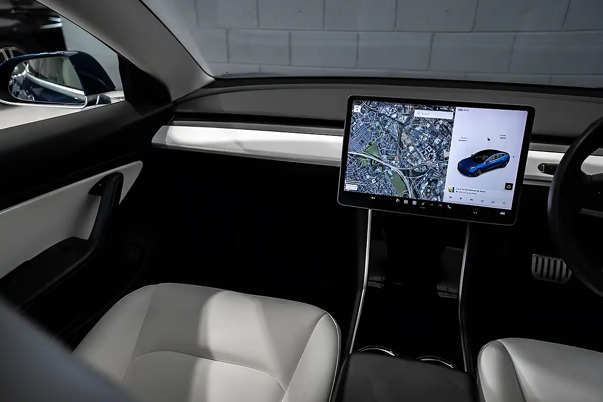 Used 2020 Tesla Model 3 Performance Blue - Interior and Exterior details 15