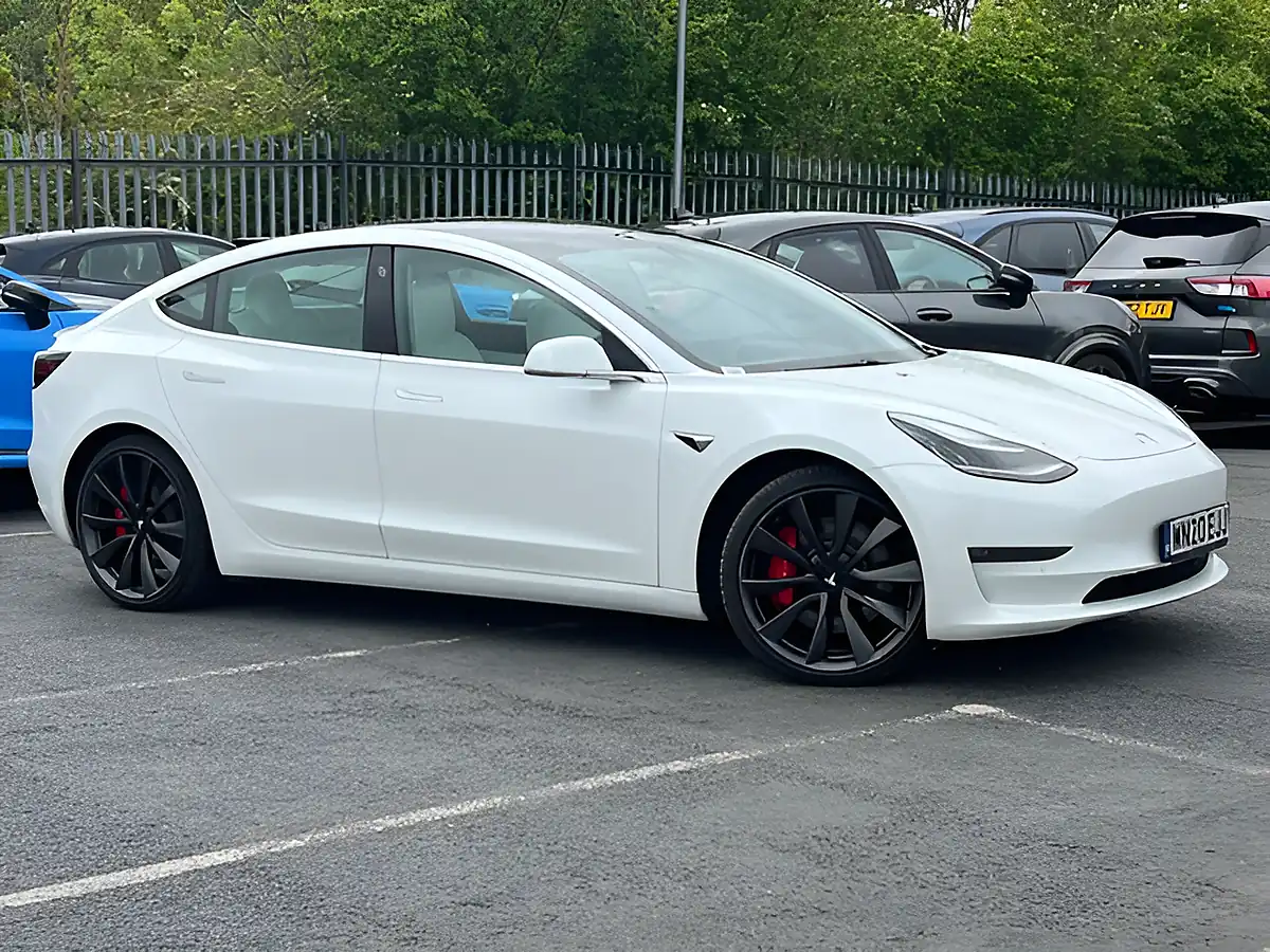 Used 2020 Tesla Model 3 Performance Pearl White - Interior and Exterior details 4