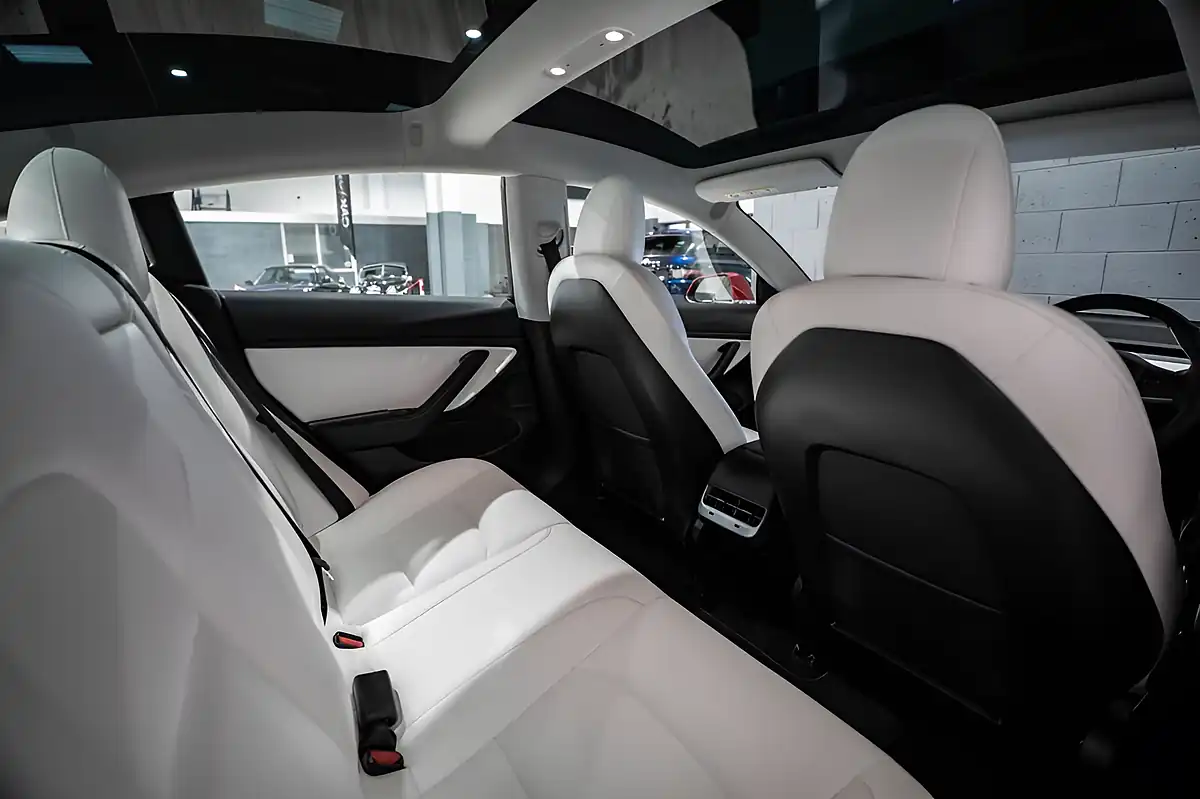 Used 2020 Tesla Model 3 Performance Red - Interior and Exterior details 13