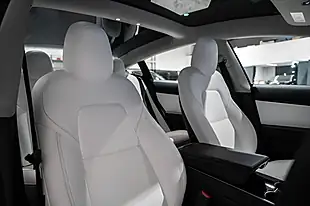 Used 2020 Tesla Model 3 Performance Red - Interior and Exterior details 9